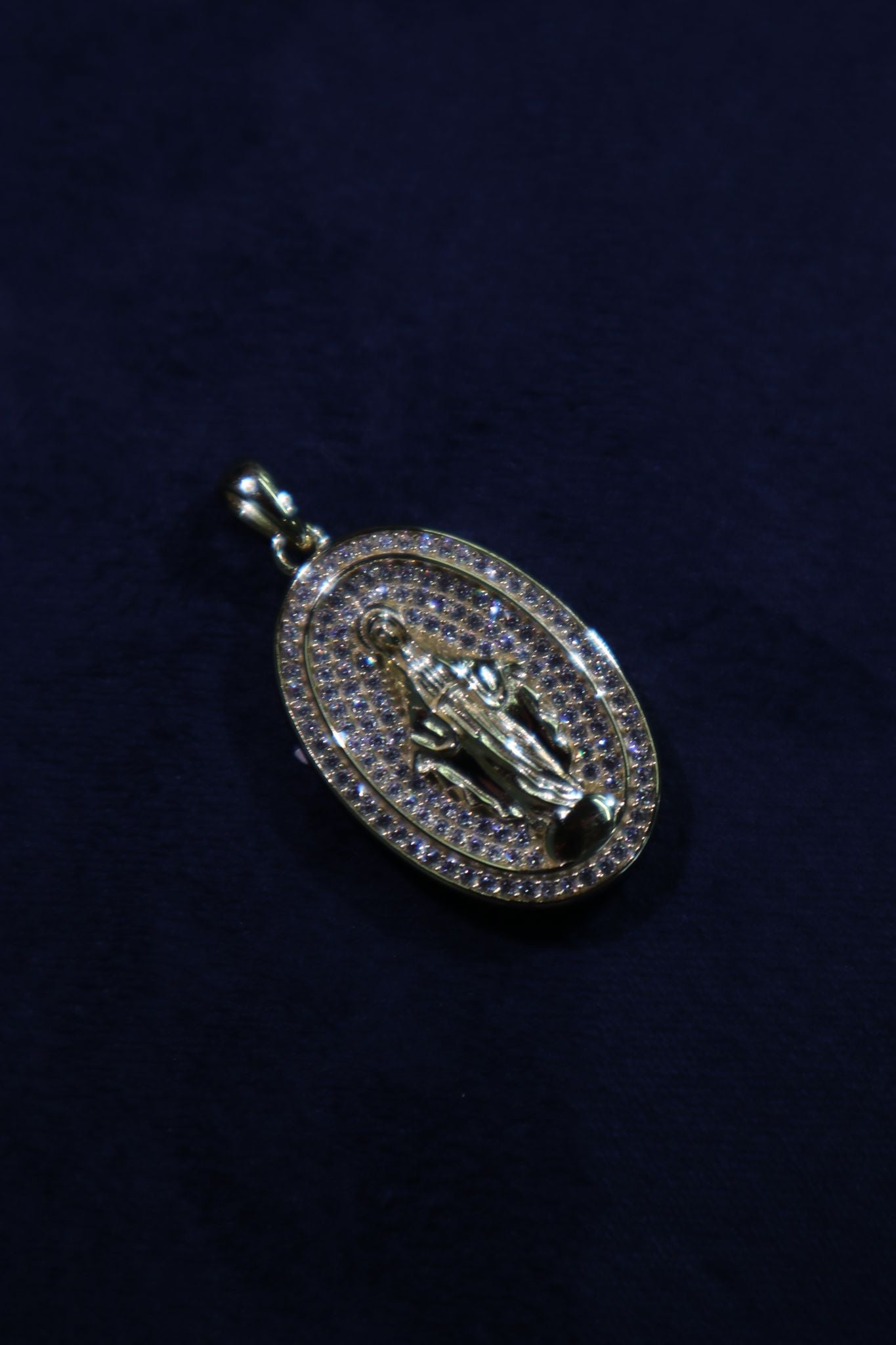 Filled Maria Iced Pendant