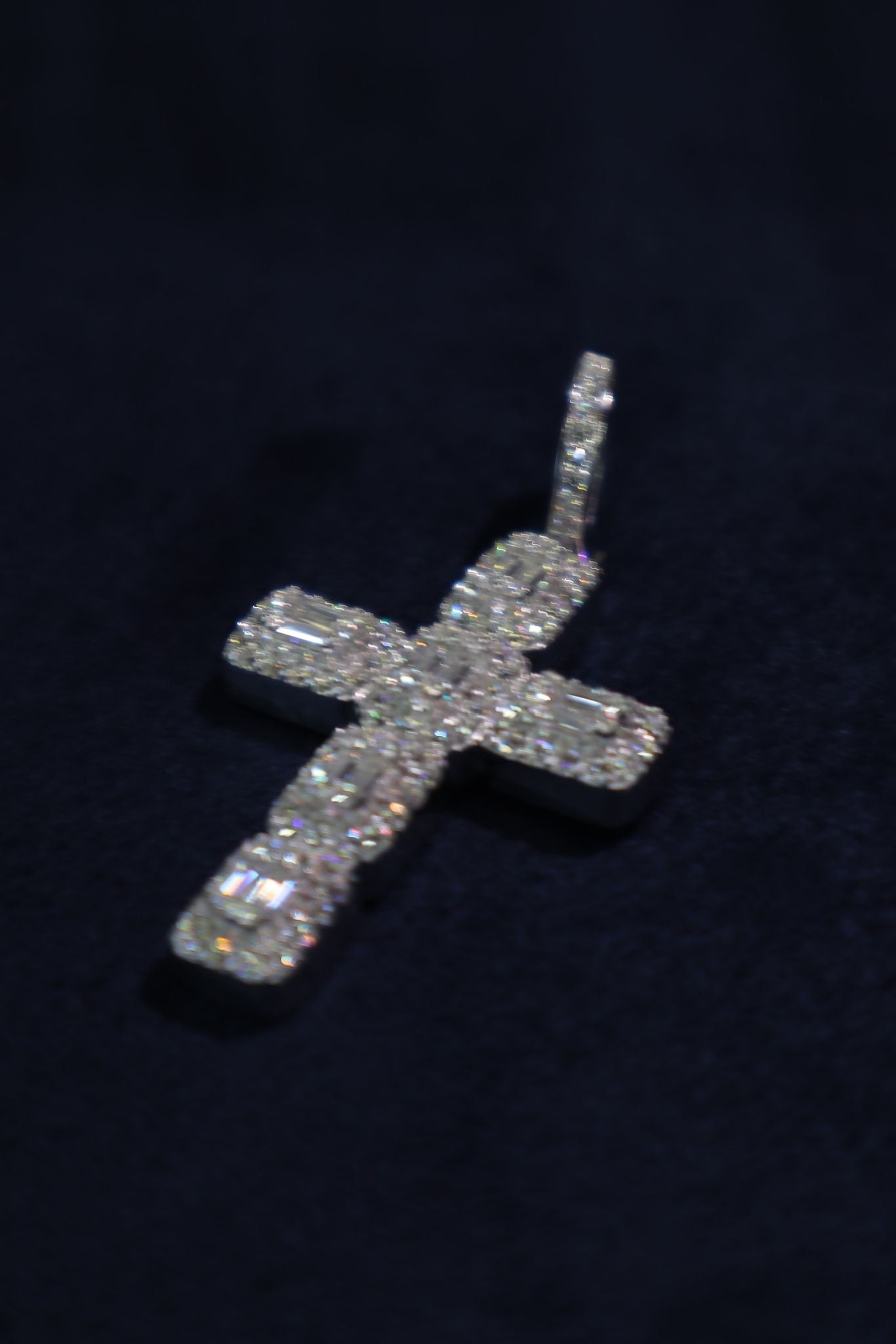 Cube Cross Moissanite