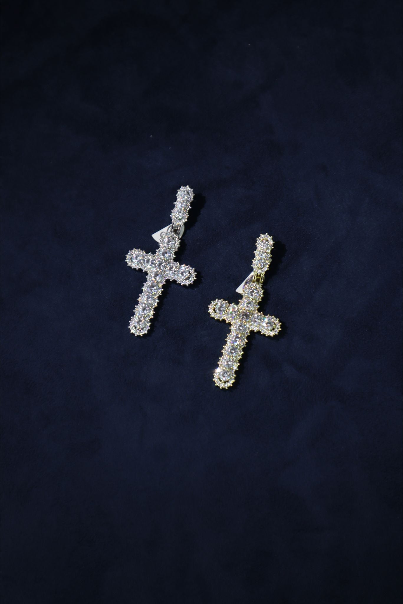 Pionty Cross Pendant